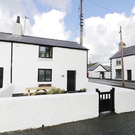 Llanfairpwllgwyngyll Menai Cottage מראה חיצוני תמונה